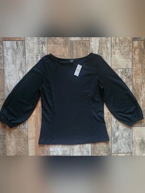 Ann Taylor Medium Black Puff Sleeve Top NWT | Quiet Luxury | Corporate Chic